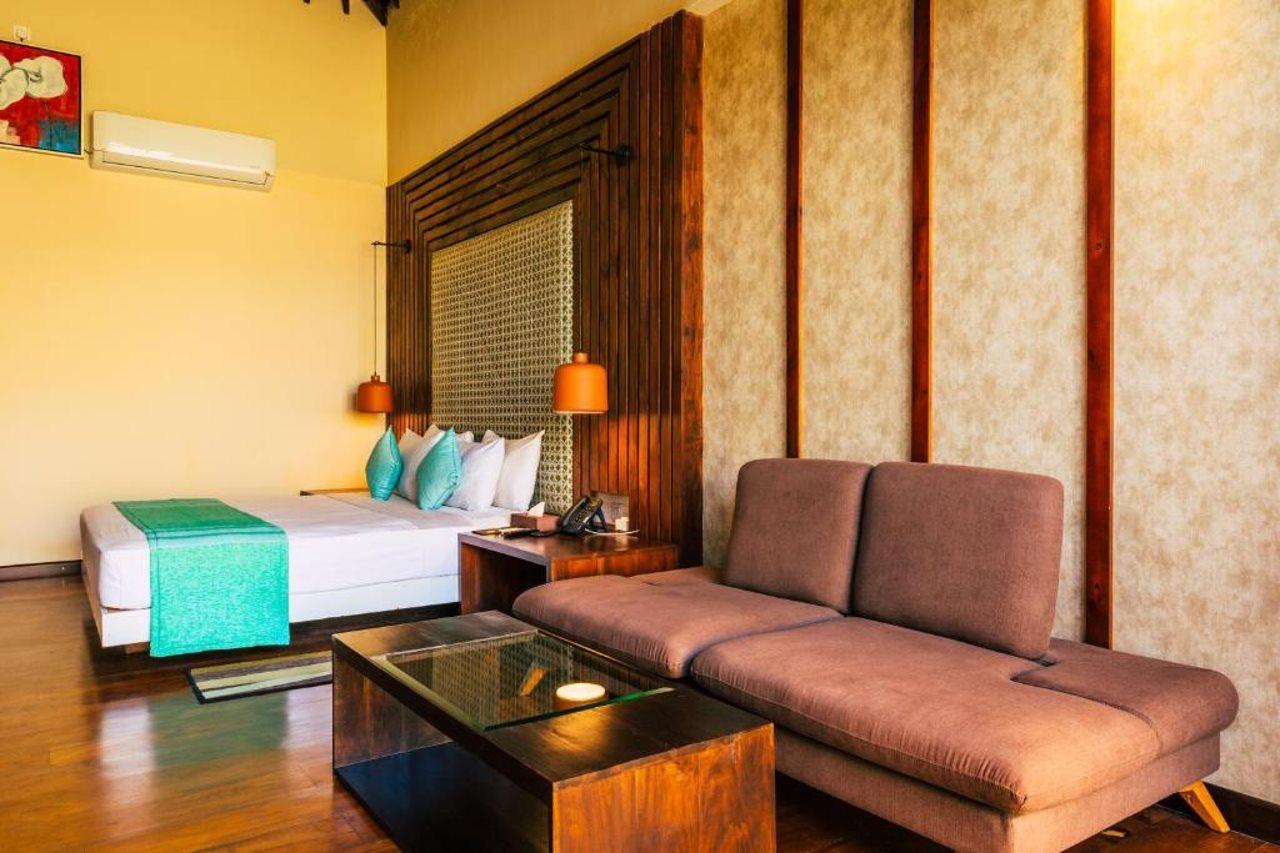Seahorse Beach Resort 卡尔皮蒂耶 外观 照片