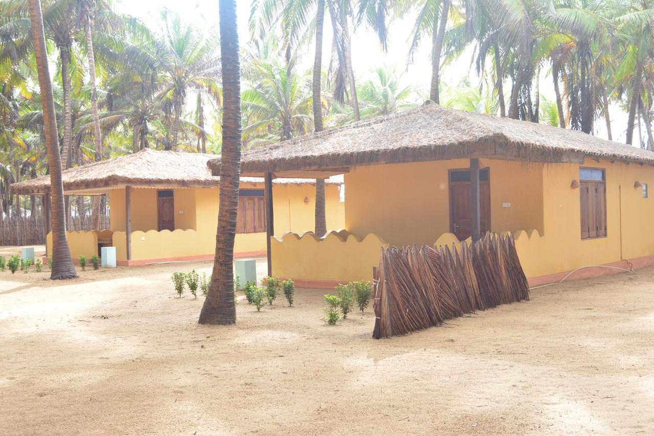Seahorse Beach Resort 卡尔皮蒂耶 外观 照片