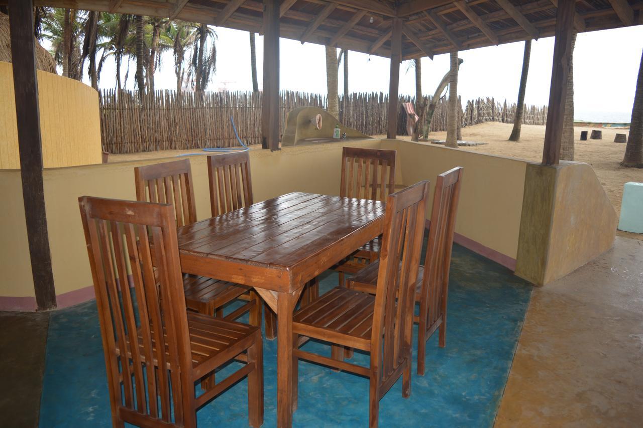 Seahorse Beach Resort 卡尔皮蒂耶 外观 照片