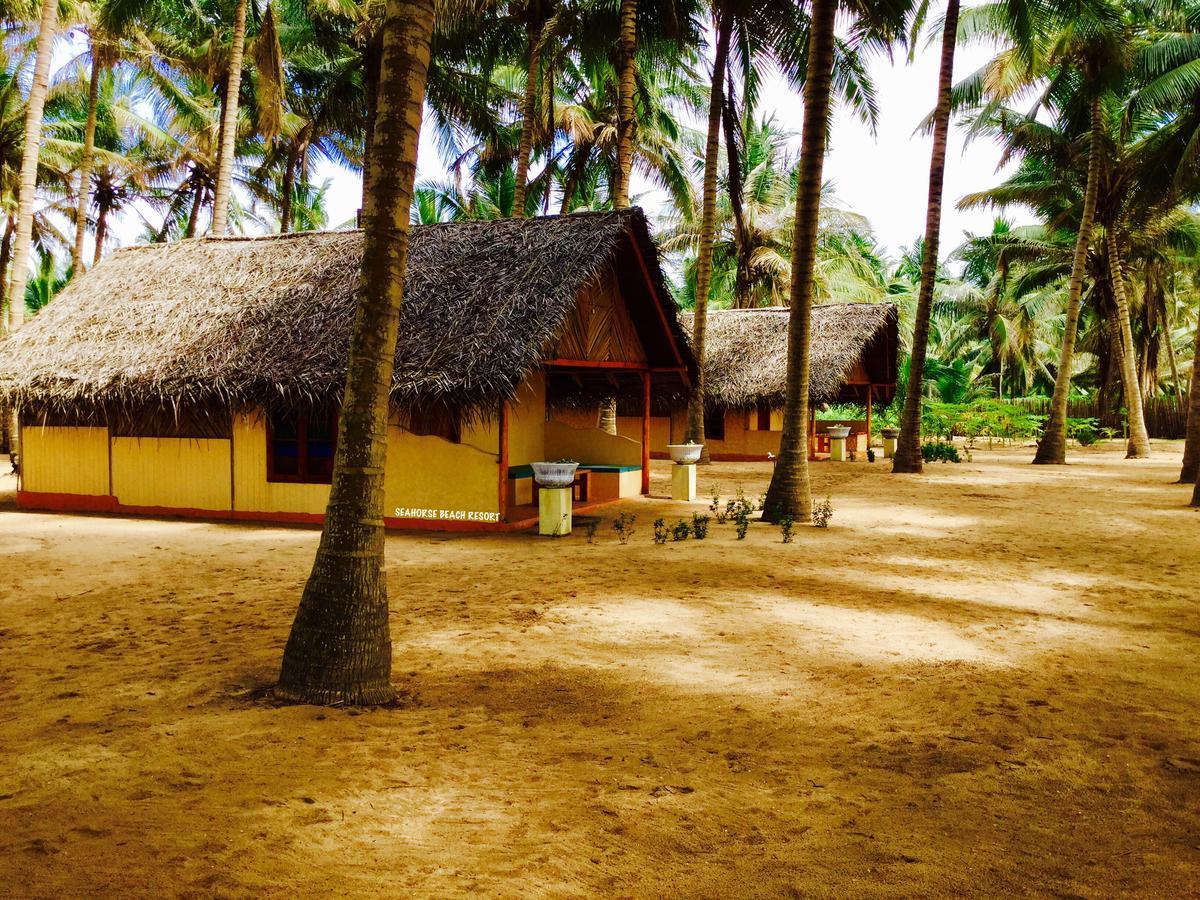 Seahorse Beach Resort 卡尔皮蒂耶 外观 照片